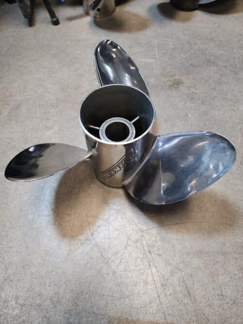 Used 14.5 X 22 3 Blade Stainless Steel, Evinrude Raker 2