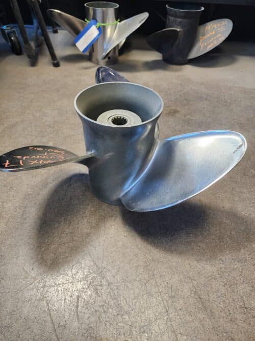 Used 14.75 X 17 3 Blade Stainless Steel, Evinrude 176615