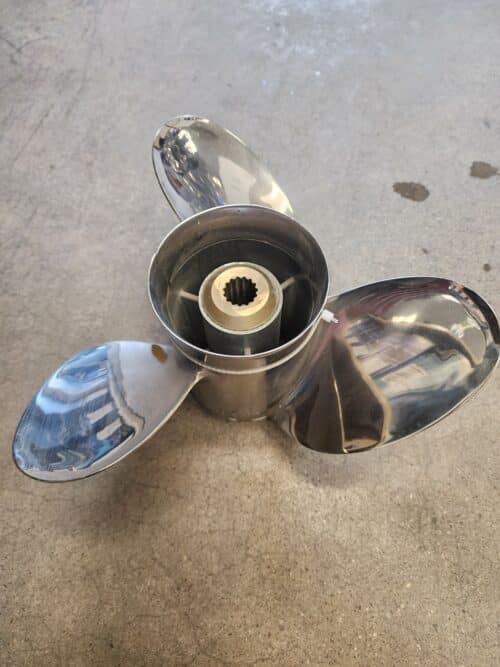 Used 14.5 X 21 3 Blade Stainless Steel, Evinrude