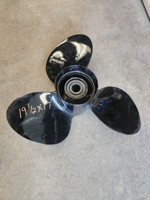 Used 19.5 X 17 3 Blade Aluminum, Mercury Bravo 2, 48-77897, LH