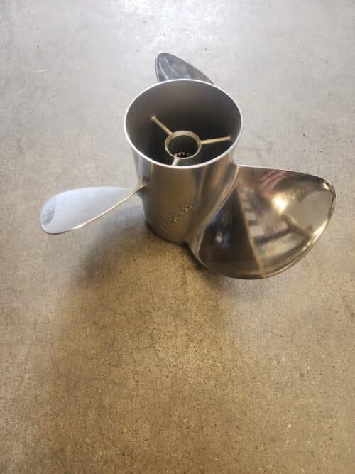 Reconditioned 13.8 X 26 3 Blade Stainless Steel, Mercury Bravo 3 gen2, Rear