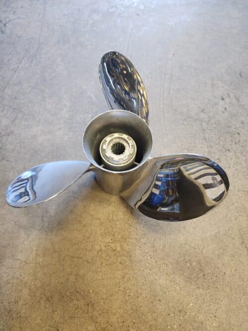 Used 14.5 X 32 3 Blade Stainless Steel, Mercury Hooter
