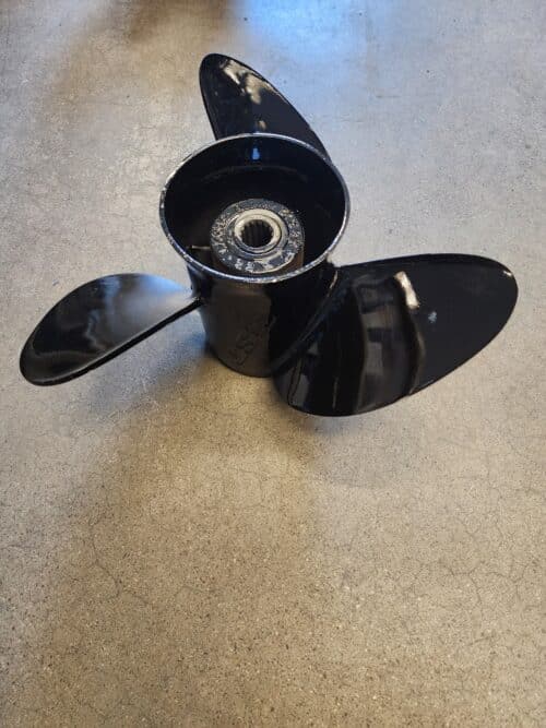 Used 14.75 X 21 3 Blade Stainless Steel, Evinrude SST, 176619