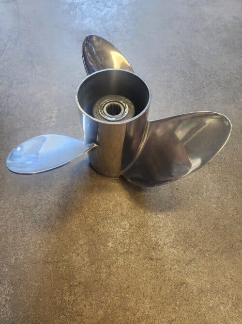 Used 14.25 X 18 3 Blade Stainless Steel, Evinrude Raker, 394752