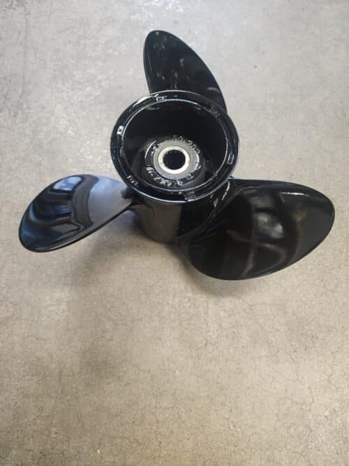 Used 14.25 X 21 3 Blade Aluminum, Evinrude 391202