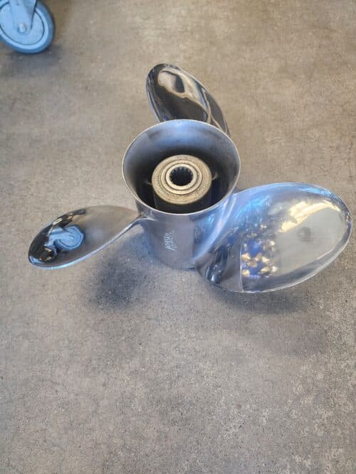 Used 14.25 X 23 3 Blade Stainless Steel, Michigan Wheel Rapture, 031072