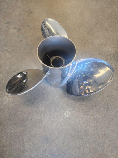Reconditioned 14.9 X 22 3 Blade Stainless Steel, Right Hand, Evinrude Rebel, 763996, requires TBX hub kit