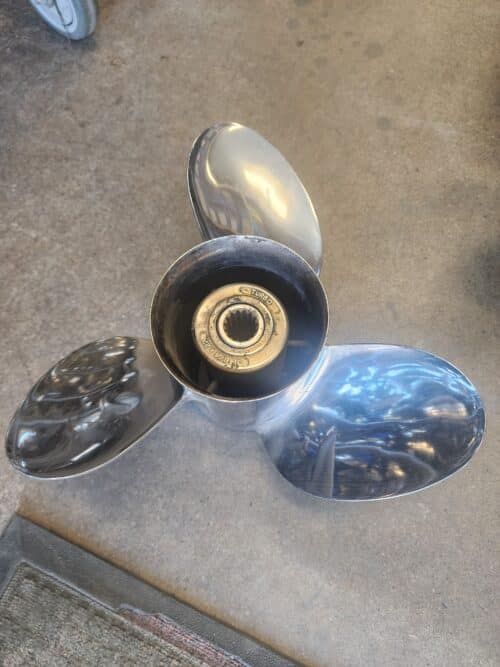 Reconditioned 14.25 X 22 3 Blade Stainless Steel, Right Hand, Evinrude Turbo