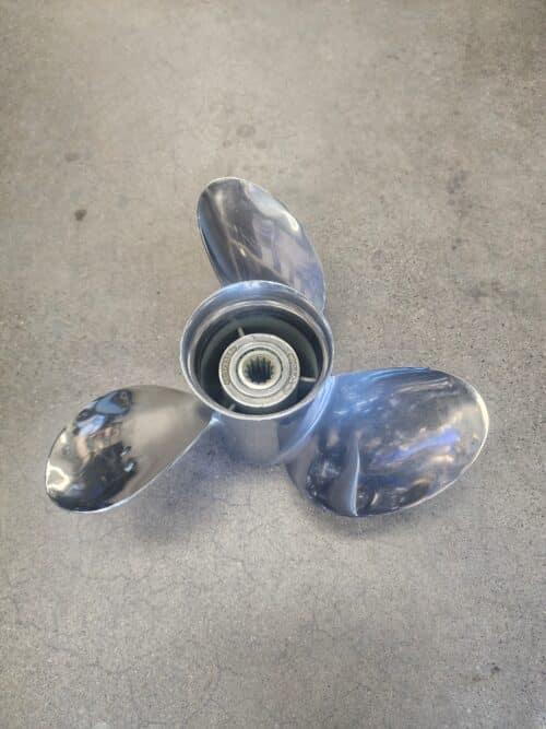 Reconditioned 13 X 19 3 Blade Stainless Steel, Right Hand, Evinrude