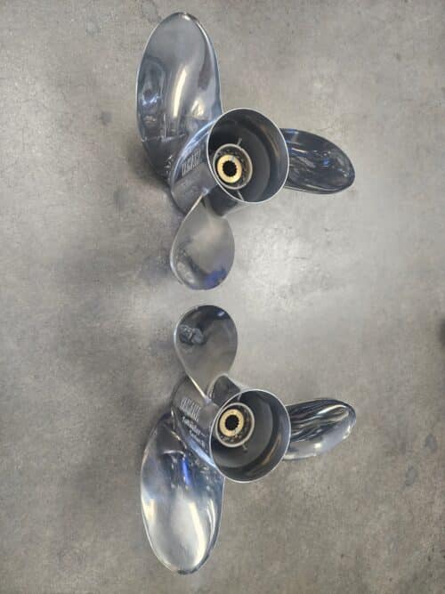 Reconditioned 15.25 X 19 3 Blade Stainless Steel, Left/Right Set, Yamaha Saltwater series II,LH/RH set