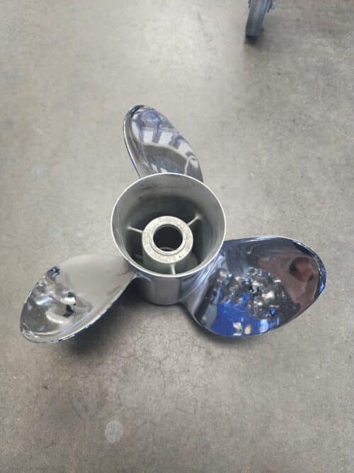 Reconditioned 14.25 X 25 3 Blade Stainless Steel, Right Hand, Michigan Wheel Rapture 993007